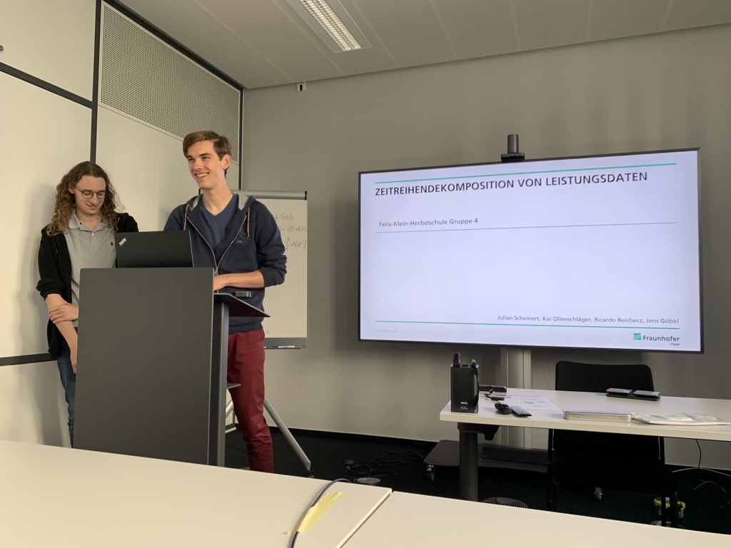 Final Presentation of the Group on »Time Series Composition of Performance Data«